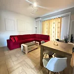 Snm -saranda Center Апартаменты