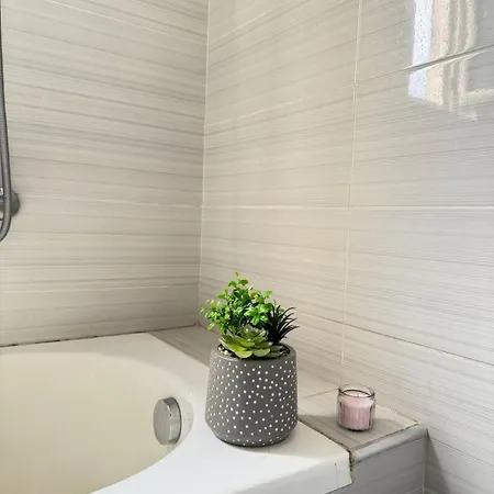 Snm -saranda Center Apartman