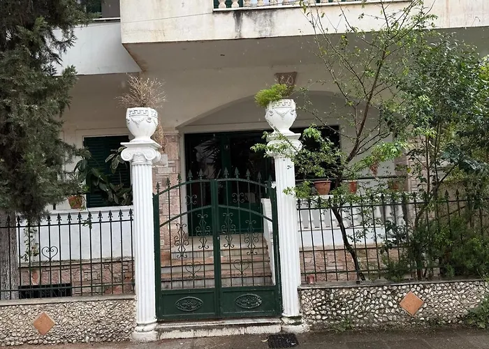 Snm -saranda Center *